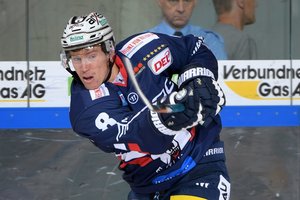 <p>Berlins Torjäger Nick Petersen hat die Wahl zum "Spieler des Monats September" gewonnen. Foto: City-Press</p>