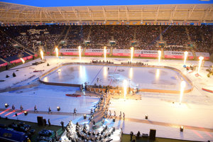 <p>Eis, Schnee, viele Treffer! Die Adler Mannheim haben ein spektakuläres <br/>Winter Game in Sinsheim gegen Schwenningen am Ende deutlich mit 7:3 <br/>gewonnen. Die Partie war eine tolle Werbung für den Eishockeysport.<br/>Foto: City-Press</p>