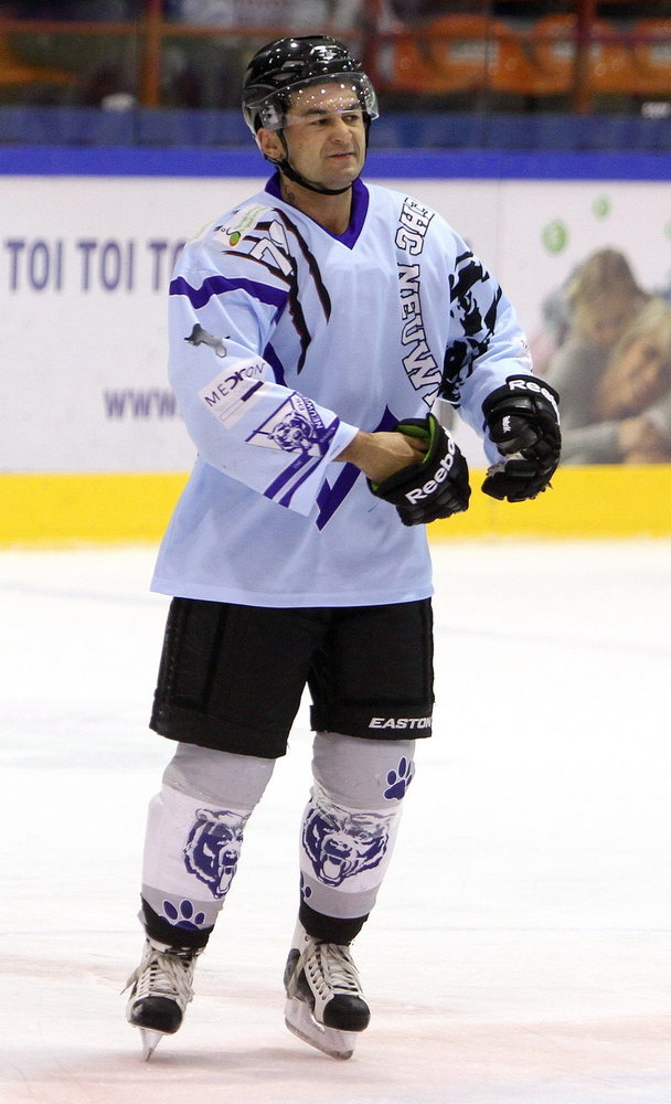 Oleg Tokarev verstärkt die Hintermannschaft in Waldkraiburg Eishockey