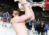 <p>Timo Pielmeier hat seinen Vertrag in Ingolstadt vorzeitig bis 2017 verlängert. Foto: City-Press</p>