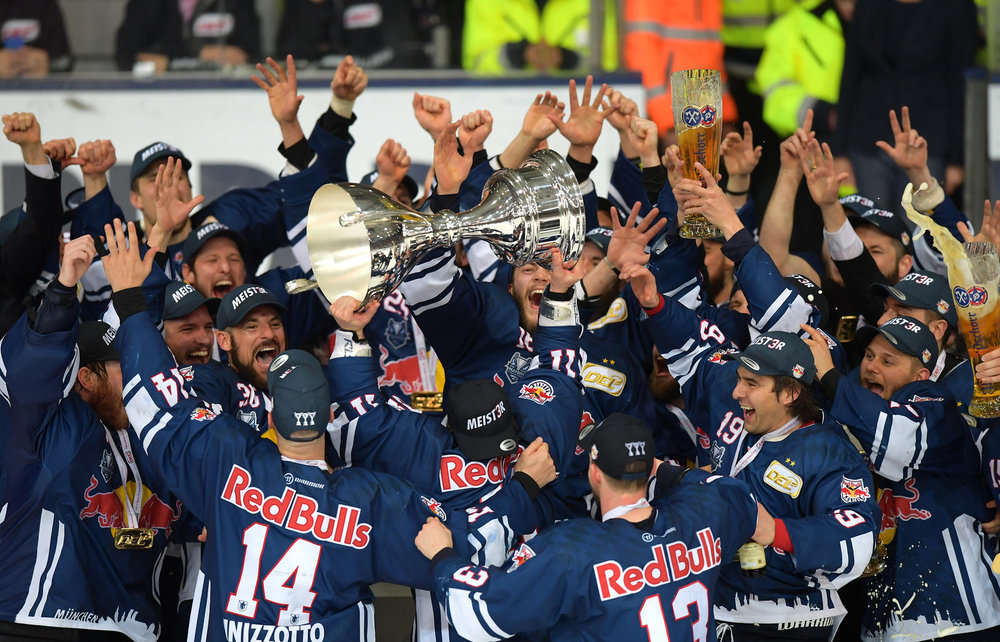 EHC Red Bull München wird europäische Mannschaft des Jahres - Eishockey ...