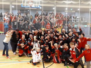 12:10 im dritten Finale in Kaarst: SHC Rockets Essen sind deutscher Skaterhockey-Meister