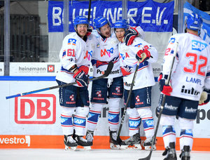 Adler Mannheim gewinnen auch zweites Auswärtsspiel in München und führen mit 3:1 – Endras stellt Playoff-Rekord ein