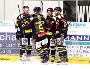 Ravensburg chancenlos in Ajoie, Bietigheim schlägt sich wacker, Bad Tölz erneut Derbysieger gegen Rosenheim