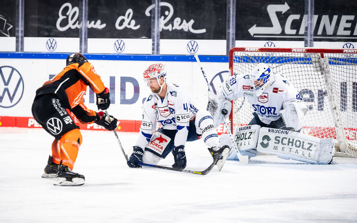 Dritter Shutout in Folge für Wolfsburg, Krefeld holt Punkt in Mannheim, Augsburg feiert ersten Sieg, Kölns Heimserie hält