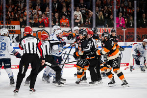 Köln stoppt Straubings Punktlauf, Nürnberg befreit sich dramatisch aus dem Tief, Augsburg mit fünftem Sieg in Serie