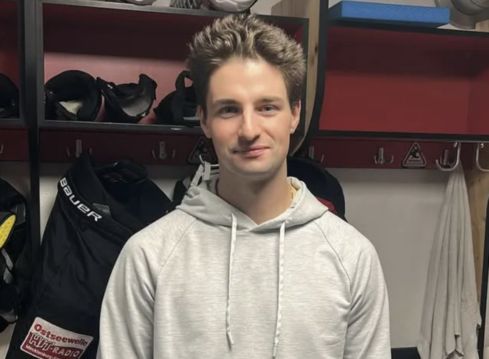 Mit deutschem Pass: Rostock holt Stürmer Reed Stark von der DEG