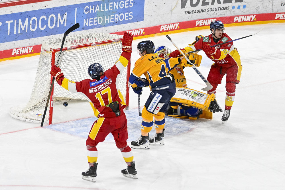 Landshut gewinnt Spitzenspiel gegen Kassel, Düsseldorf ringt Weißwasser nieder, Shutouts für vier Goalies