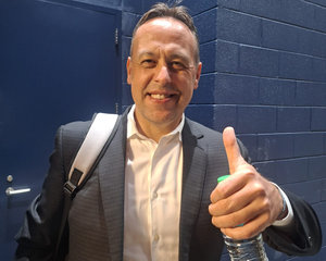 Erster Sieg im ersten Spiel als NHL-Cheftrainer für Marco Sturm: „Ein Traum wurde wahr“