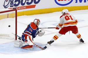 Edmonton verspielt im „Battle of Alberta“ eine 3:0-Führung, Boston gewinnt in Washington, Torfestival in Las Vegas