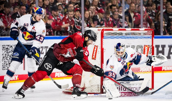 Nach 21 Niederlagen in Serie gewinnt Nürnberg wieder in Mannheim, Straubing festigt Platz eins