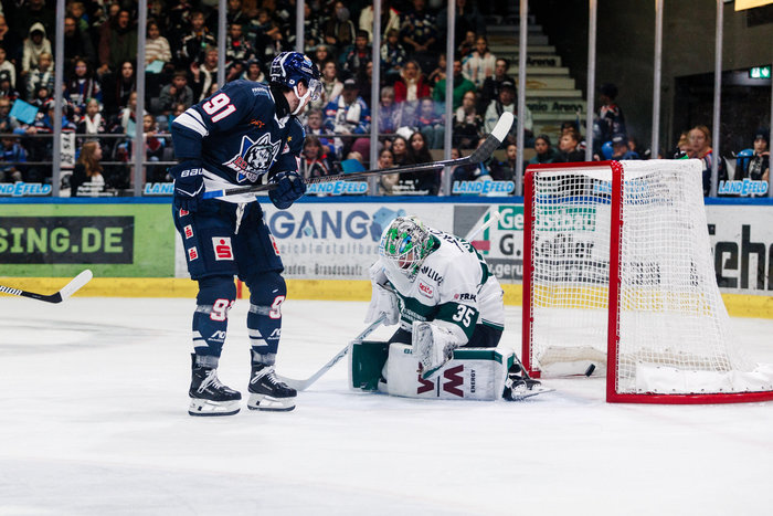 Rosenheim gewinnt vor Rekordkulisse mit 6:1 in Düsseldorf, Krefeld bezwingt Crimmitschau, Kassel ohne Gegentor