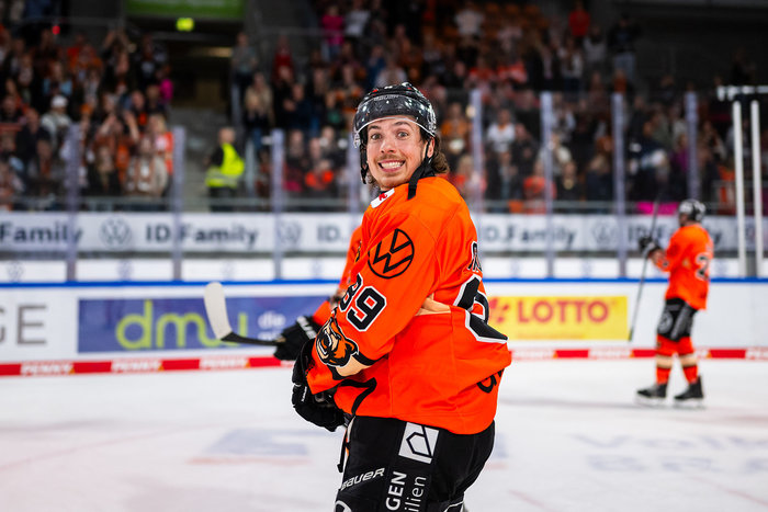 Trotz langwieriger Verletzung: Wolfsburg bindet Matt Choupani bis 2027