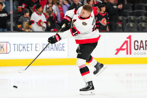 Nico Sturm erzielt erstes Saisontor, Stützle klettert in Ottawas Franchise-Bestenliste in die Top Ten