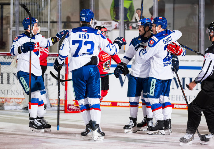 Tag 2: Slowakei schenkt Österreich fünf Tore im ersten Drittel ein