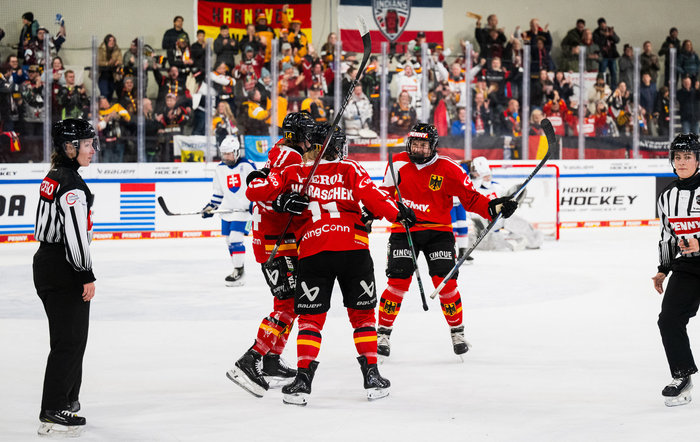 Vor Duell mit Ungarn: Emily Nix und Nicola Hadraschek über Baustellen Powerplay und Chancenverwertung