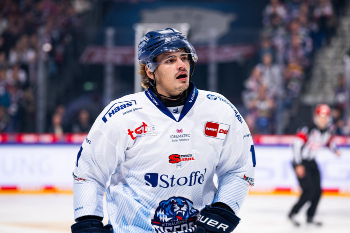 Nach Crosscheck in Frankfurt: Straubings Verteidiger Adrian Klein für ein Spiel gesperrt