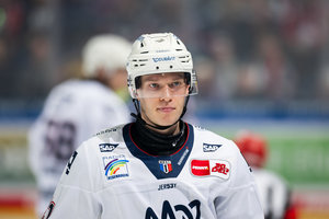 Iserlohn holt Stürmer Maximilian Eisenmenger in die DEL zurück, Eham verlängert in Nürnberg