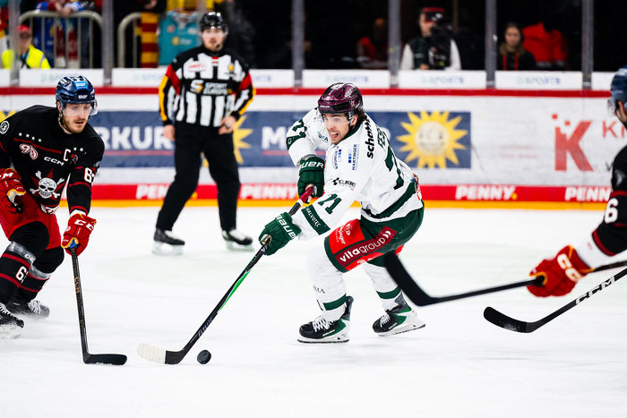 Rosenheim hält Stürmer-Duo, Brent Raedeke zum ESVK, Gare coacht Peiting