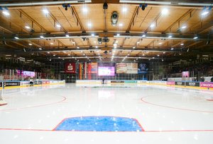 Mehrere tausend Euro aus Memminger Eishalle entwendet – Zeugenaufruf gestartet