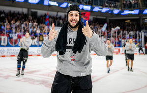 Samuel Dove-McFalls bleibt bis mindestens 2027 bei den Nürnberg Ice Tigers