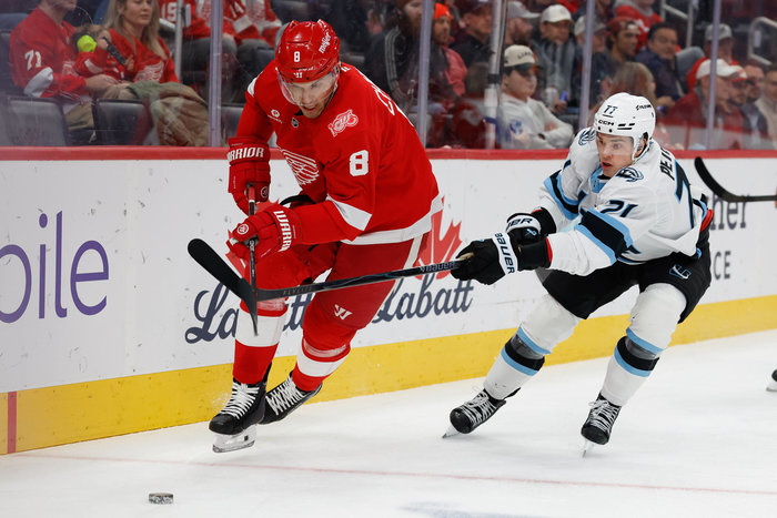 Peterka-Assist bei Utahs Sieg in Detroit, Florida und Carolina bauen Serien aus