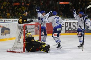 Deggendorf setzt Erfolgsserie fort, Heilbronn dreht gegen Selb 0:3-Rückstand, Riessersee macht Sechs-Punkte-Wochenende perfekt