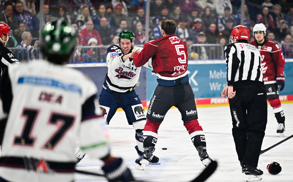 München gewinnt Spitzenspiel in Ingolstadt, Mannheim bezwingt Berlin, Kölner Serie hält auch in Frankfurt