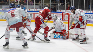 Ilestedts Fünf-Punkte-Gala: Freiburg baut Serie aus – Hjorth schockt Kaufbeuren, erster Lange-Sieg für die DEG 