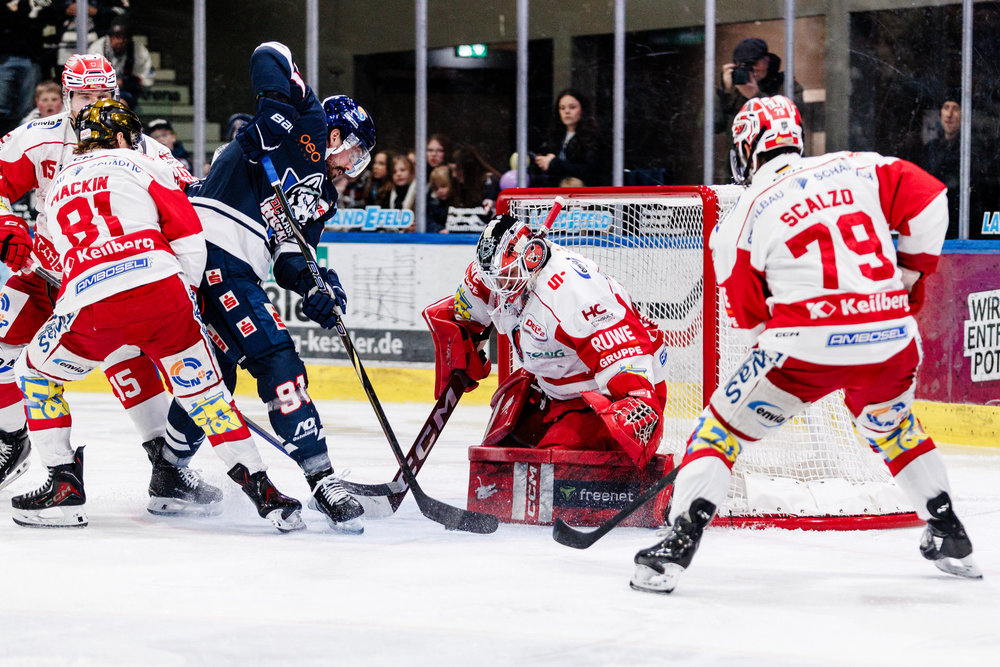 Kassel schlägt Crimmitschau, DEG-Siegesserie reißt in Ravensburg, Elo-Hattrick gegen Weiden 