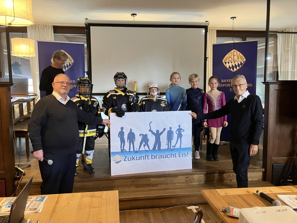 „Zukunft braucht Eis“: Wie der bayerische Verband mit seinen Vereinen um den Erhalt der oft maroden Eishallen kämpfen will