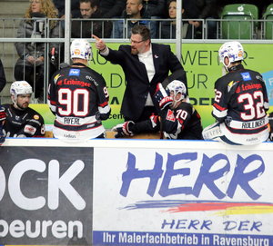 Schlenkers Neustart in Freiburg, Weidens Jermain auf der Suche nach Sicherheit und die Pläne von Warriner, Subr und Jirik