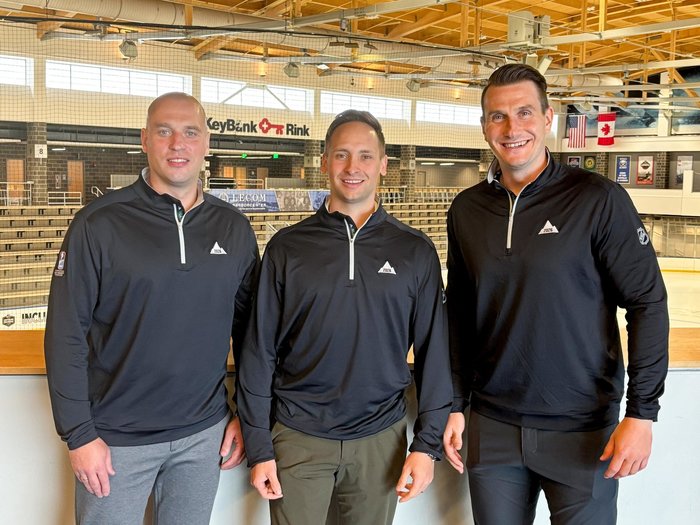 Schrader, MacFarlane und Ansons: IIHF nominiert drei DEL-Schiedsrichter für Olympische Spiele