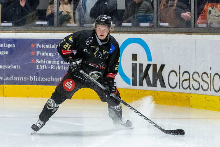 Selb feiert Auswärtssieg bei den Hannover Indians, Höchstadt unterliegt bei Bayernligist, SCR gewinnt Altmeisterduell