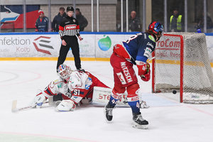 Dylan Jackson mit vier Toren bei DSC-Sieg in Selb, Memmingen schlägt Erding – Füssen schießt Bayreuth ab