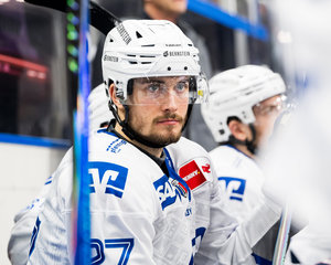 Adler Mannheim verlängern Vertrag mit Stürmer Yannick Proske
