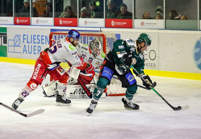 Memmingen besiegt DSC im Shootout, Peiting bejubelt fünften Sieg in Serie, Selb mit Overtime-Erfolg in Erding