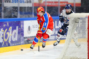 Checks gegen den Kopf- und Nackenbereich: Je ein Spiel Sperre für Yannik Burghart und Robin Veber