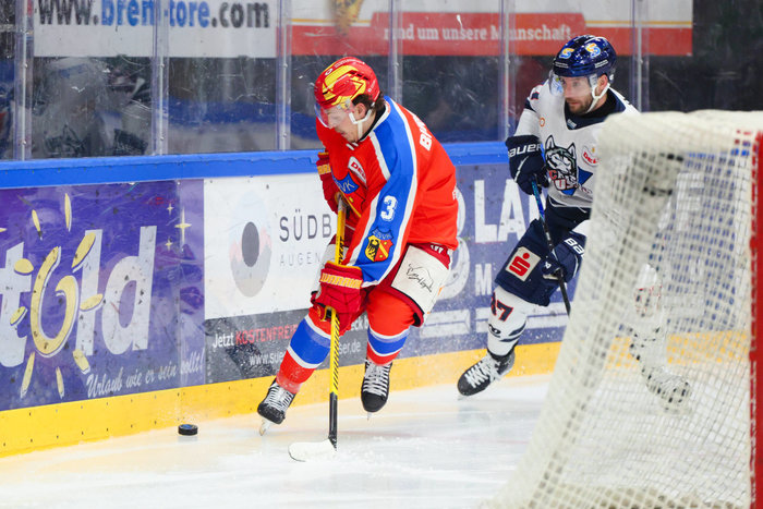 Checks gegen den Kopf- und Nackenbereich: Je ein Spiel Sperre für Yannik Burghart und Robin Veber