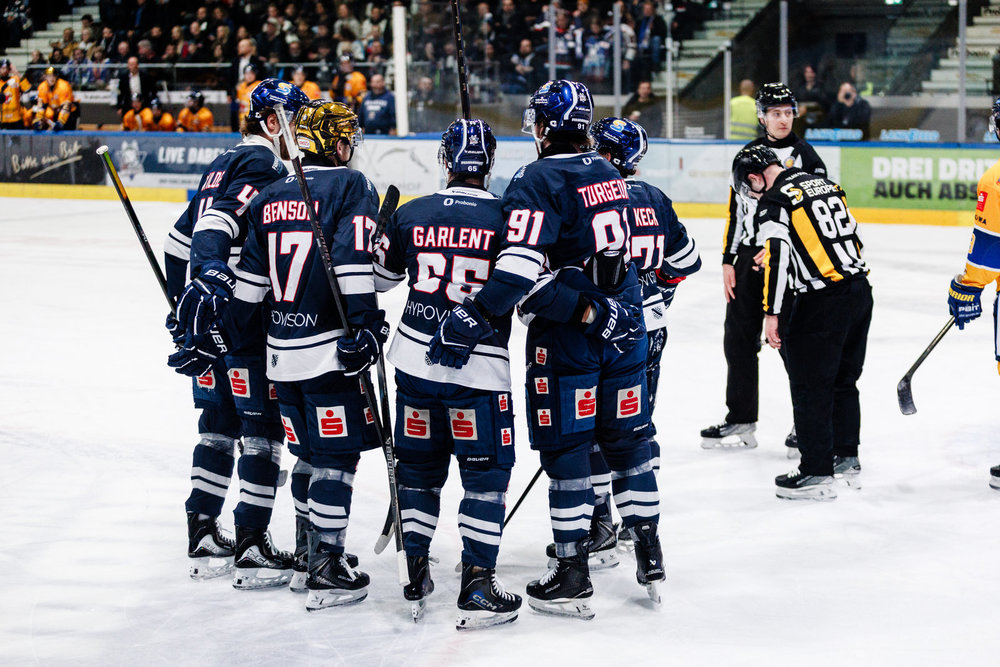 Krefeld und Kassel siegen torreich, Bietigheim springt auf Rang vier – Freiburg mit Befreiungsschlag