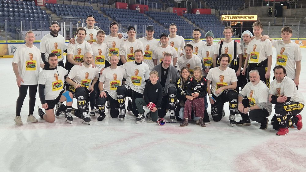 Krefelds Marcel Müller feiert 1.000. Pflichtspiel mit Tor – Ravensburg löst massives Eis-Problem in vorgezogener Pause