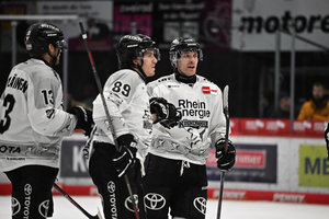 Kölner Haie vor letztem Schritt zum DEL-Rekord, Schwenninger Wild Wings zu Gast beim Angstgegner