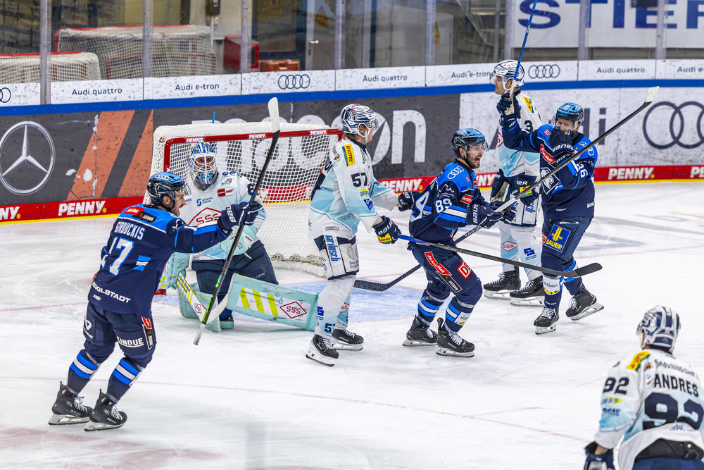 Kölner Siegesserie reißt gegen Frankfurt, Augsburg besiegt Berlin, München verliert zum 6. Mal in Folge in Schwenningen