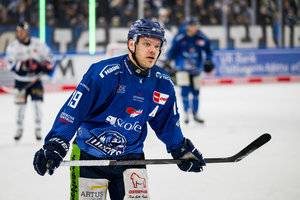 Tim Brunnhuber von den Straubing Tigers für die Olympia-Vorbereitung nachnominiert