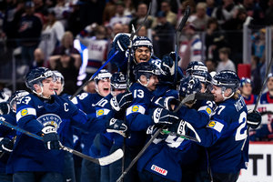 Finnland schaltet Titelverteidiger und Gastgeber USA aus, Kanada macht kurzen Prozess mit der Slowakei