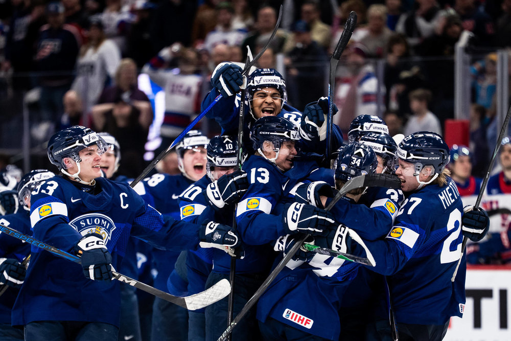 Finnland schaltet Titelverteidiger und Gastgeber USA aus, Kanada macht kurzen Prozess mit der Slowakei