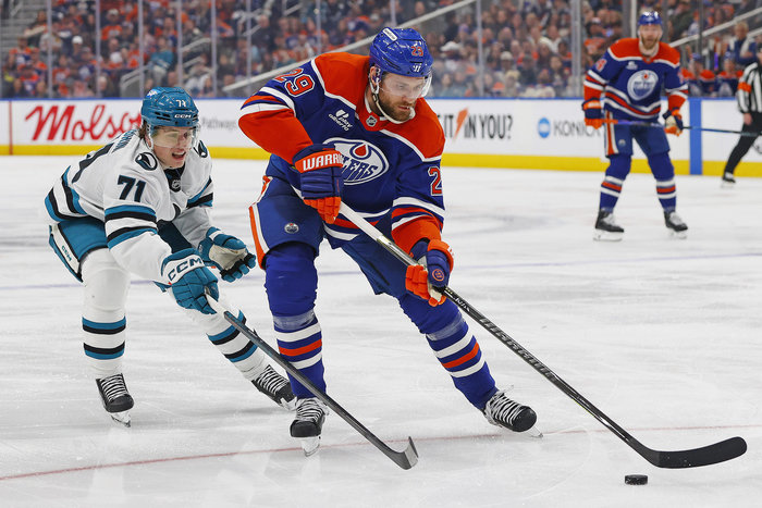 Draisaitl führt Edmonton mit drei Punkten zu Comeback-Sieg, Patrick Kane stellt US-Rekord auf
