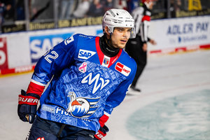 Top-Torschütze unter den Verteidigern: Nick Mattinen verlängert in Mannheim