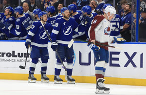 McDavid-Hattrick zum Oilers-Sieg, Tampa gewinnt zum achten Mal in Serie – Boston unterliegt Seattle deutlich