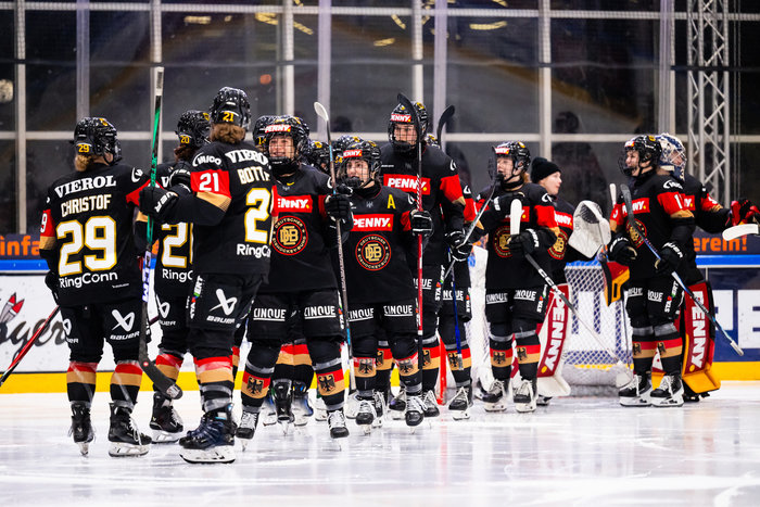 Kader der DEB-Frauen für Mailand steht fest – Jobst-Smith und Schiefer mit dabei